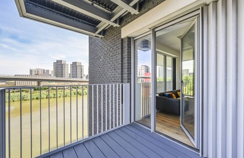 East Ham North Appartement | Boutique London Apartmemt | O2, Excel, Canary Wharf
