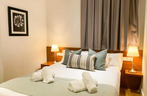 el Camp d'en Grassot i Gracia Nova Appartement | Boutique Pare Lainez- 2 BR Sagrada Famlia with balcony