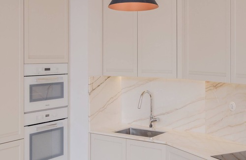Centro / Baixa Appartement | Incroyable 2 chambres Apt w / superbes vues, à 2 min à pied du fleuve Douro dans le centre-ville