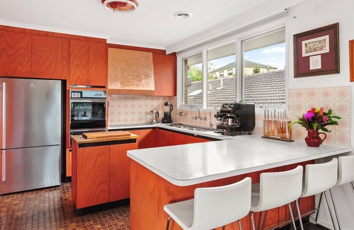 Mount Waverley Maison | BOUTIQUE STAYS - That 70s House