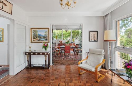 Mount Waverley Maison | Boutique Stays - That 70s House