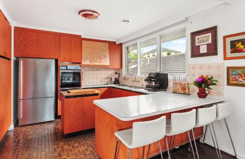 Mount Waverley Maison | Boutique Stays - That 70s House