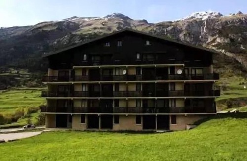 Val Cenis Appartement | BOU142 Agréable appartement au pied des pistes avec grande terrasse