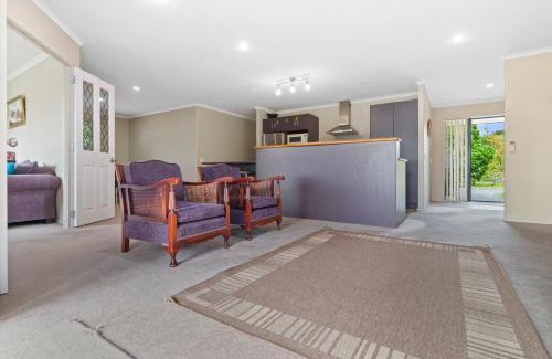 Bowentown Maison | Bowentown Bach - Waihi Beach Holiday Home