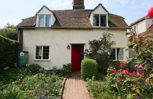 Eastling Maison | Box Cottage
