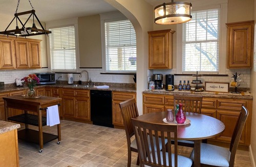 La Follette Maison | BOXWOOD INN-1 MIN ATV/6 MIN LAKE ACCESS