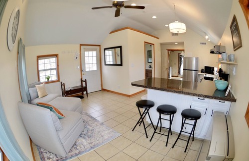 Guilderland Center Maison | Bozenkill Bungalow: Charming countryside home.