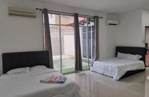 Batu Pahat Maison | Bp Pool homestay28