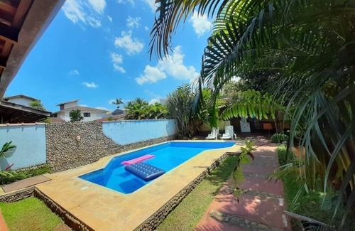Horto Maison | Beautiful house in gated community with swimming pool in the middle of the Atlantic forest