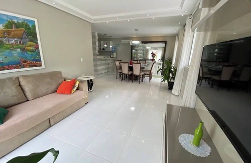 Florianopolis Maison | HIGH STANDARD HOUSE IN FRONT OF THE BEACH