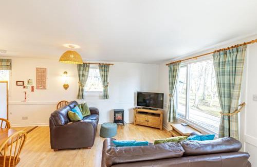 East Lewiston Maison | Bracken Lodge 16 with Hot Tub