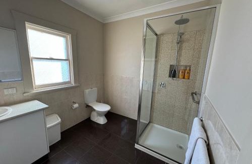 Invermay Maison | Bradman House CBD Launceston Invermay + Free WIFI
