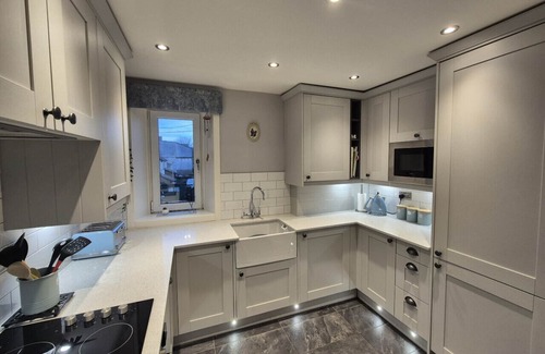Largs Appartement | Brae View Coastal Gem