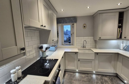 Largs Appartement | Brae View Coastal Gem