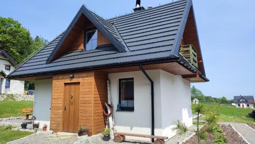 Gorki Mae Maison | Brama Gór