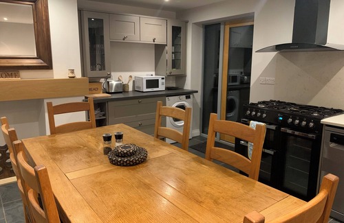 Chipping Campden Cottage | Bramble Cottage, Mickleton. Cotswolds nr Stratford-on-Avon. 3 Bedrooms/Sleeps 5.