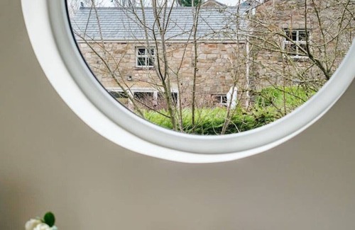 Whalley Maison | Bramley Brook Cottage 5 star Luxury