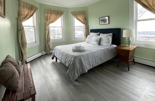 West End Providence Maison | Brand New 3B1B comfy home in convenient location