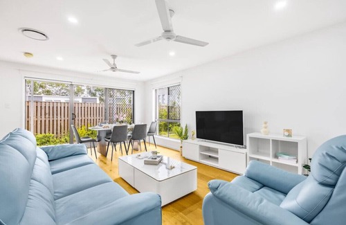 Rochedale Maison | Brand-new 4beds home,Minutes from M1 & Local Shops