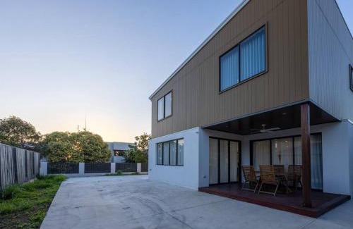 Rochedale Maison | Brand New 5B Luxury Modern Dream House at Rochedale