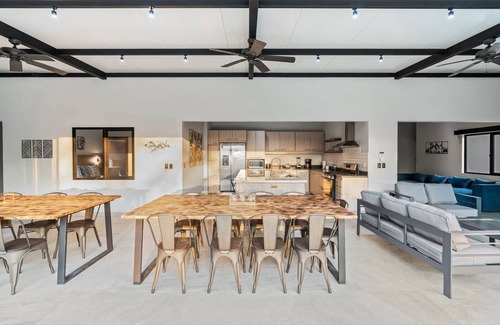 Potrero Maison | Brand-New 6BD Giant with Private Pool by SPCR