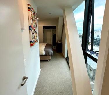Te Aro Appartement | Brand New Apartment CBD High Rise With Ocean View on the Doorstep of Courtenay Place