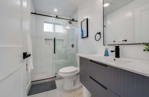 Sunnyvale West Maison | Brand New Apt W Parking Blocks From Downtown- A