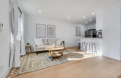 Sunnyvale West Maison | Brand New Apt W Parking Blocks From Downtown- E