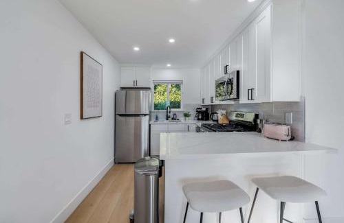 Sunnyvale West Maison | Brand New Apt W Parking Blocks From Downtown- E