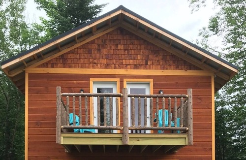 Inlet Cottage | Brand New Beach Front Cottage, located on 4th Lake, walking distance to town.