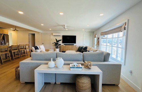 Surf City Maison | Brand new! Beautiful new home ocean block in the heart of Surf City.