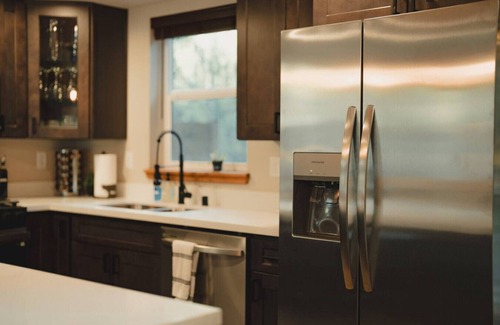 Paradise Estates Cabine | Brand New Cabin on Big Creek 5 mi to Mt Rainier NP