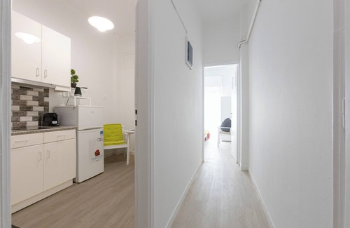 Galatsi Appartement | Brand-new comfy Sunny apt. near Athens Center