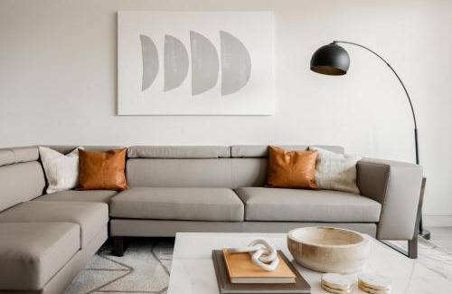 Jefferson Park Maison | Brand New Condo - Walk to Empower Stadium - Tesoro