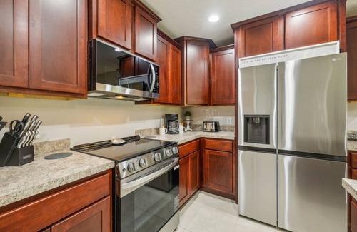 Doctors Inlet Maison | Brand New Construction - 3 BR / 2 1/2 Bath / Small Dogs OK / Bonus TV Room