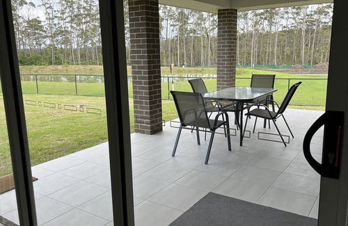 Sussex Inlet Maison | Brand New house in a Tranquil Golf Course Retreat