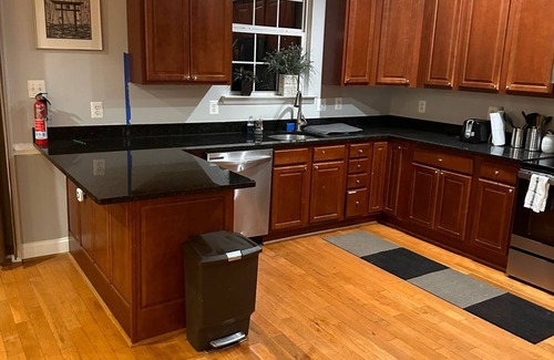 Nauck Maison | Brand NEW House with 4-bedroom, 2.5 Bathroom, WiFi, AC, heating, and non smoking