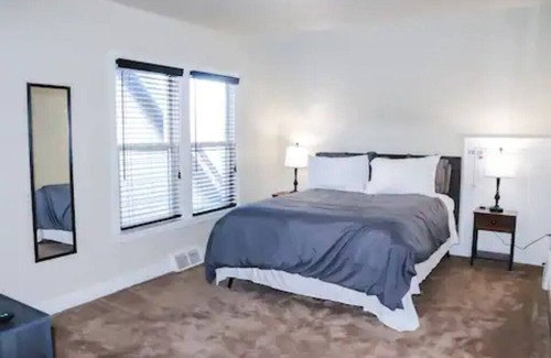 Wyandotte Maison | BRAND NEW LISTING FROM A SUPERHOST!