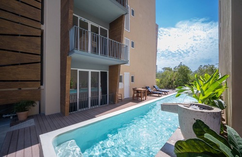 Puerto Vallarta Copropriété | Brand new luxury condo 5 minute walk to Marina Vallarta