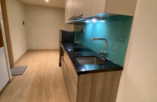 Bai Chay Appartement | Brand new luxury condo with gorgeous balcony view to Ha Long Bay