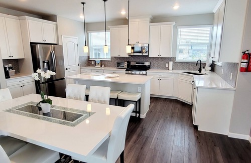 Colorado Springs Maison | Brand new! Modern Luxury TownHome. Great location in North Gate, near USAFA