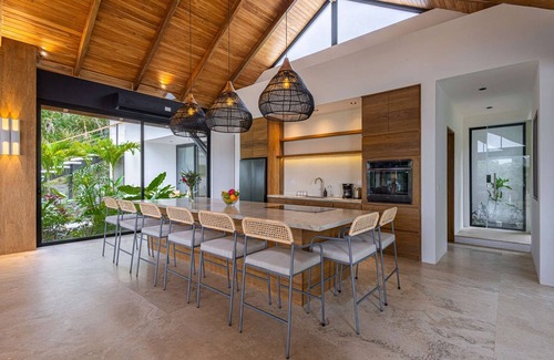Mal Pais Maison | Brand New - Ocean View - Pool - Modern - Spacious