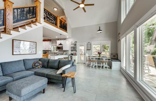 Perry Maison | Brand-New Perry House with Kayaks and Lake Access