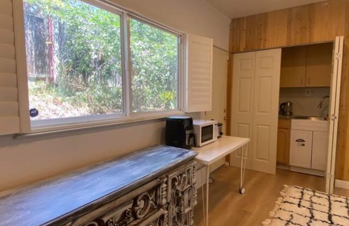 Edenvale Maison | Brand New Private ADU, Private Entrance + Laundry