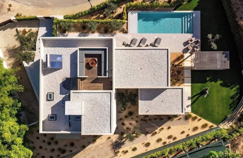 Almancil Villa | Villa luxe Quinta do Lago Piscine privée chauffée Jacuzzi Bureau Salle de jeux