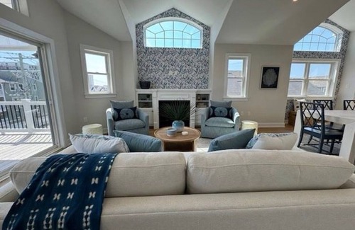 Sea Isle City Maison | Brand new spacious 5-BR house in pleasant Sea Isle City with AC, WiFi and more
