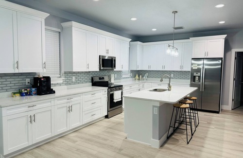 Lutz Maison | Brand New Tampa Oasis with Private Jacuzzi Retreat