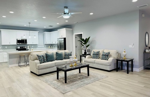 Lutz Maison | Brand New Tampa Oasis with Private Jacuzzi Retreat