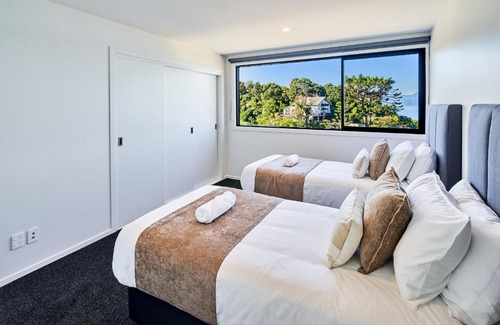 Wellington Maison | Brand New Townhouse with Ocean Views
