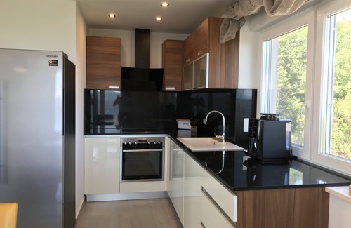 Zagore Appartement | Tout neuf, avec piscine à débordement, juste au bord de la piscine